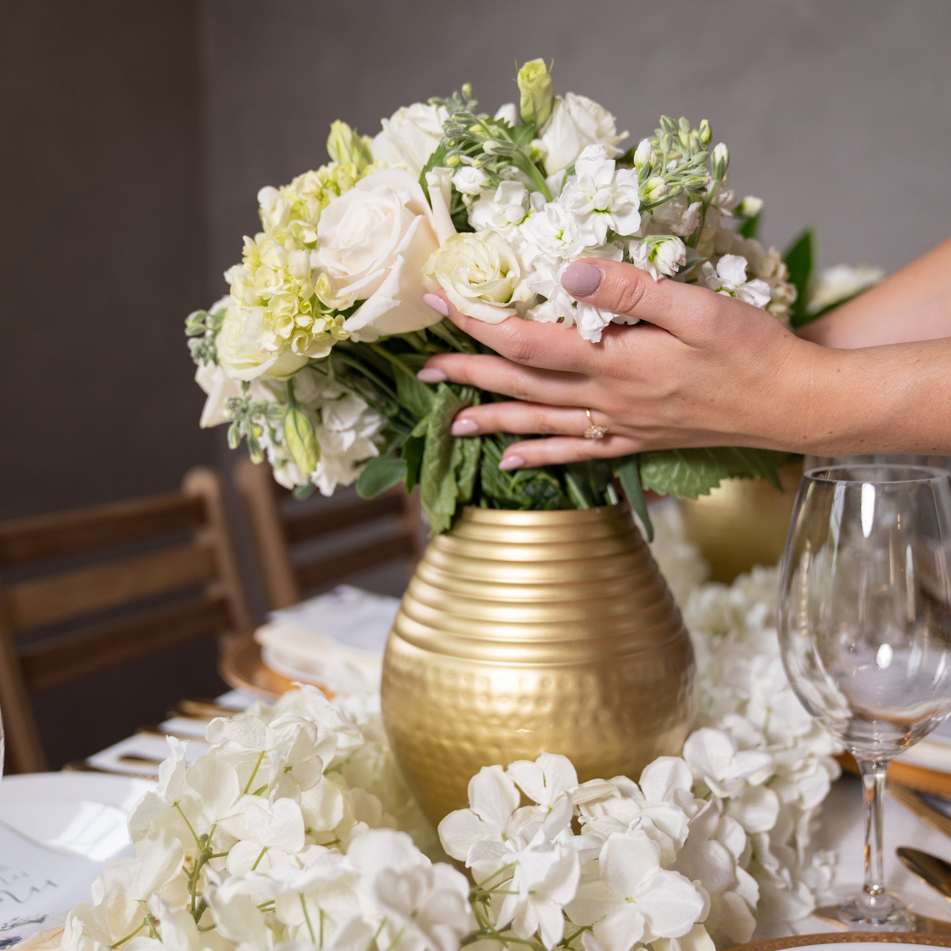 gold flower vase